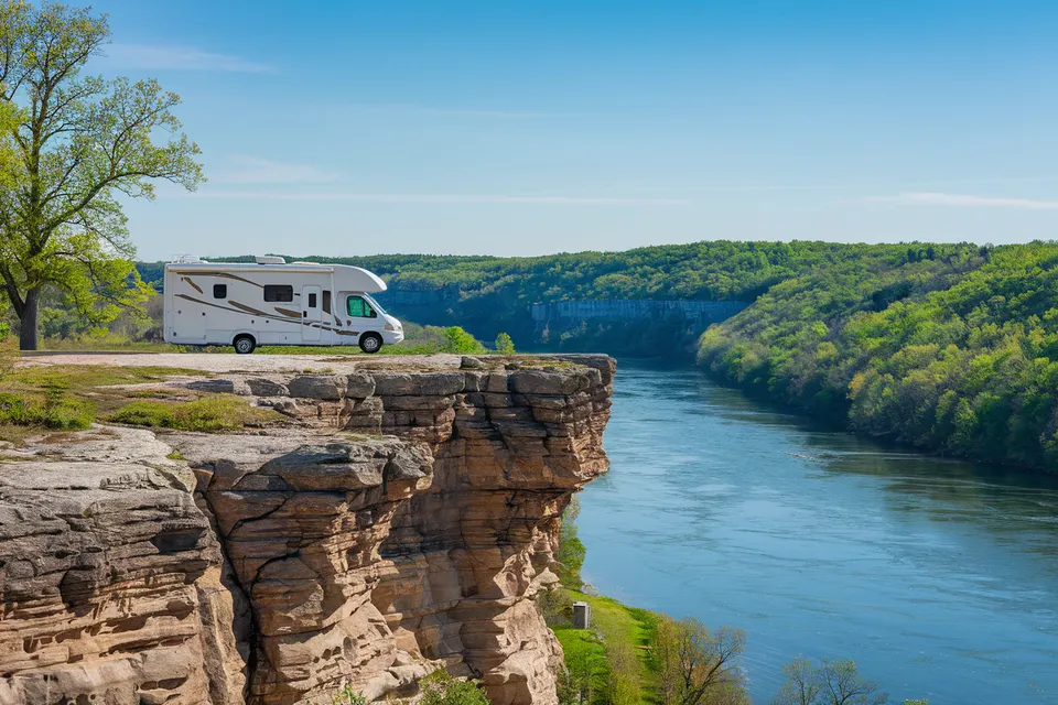RV camping near Collinsville Illinois with fall foliage